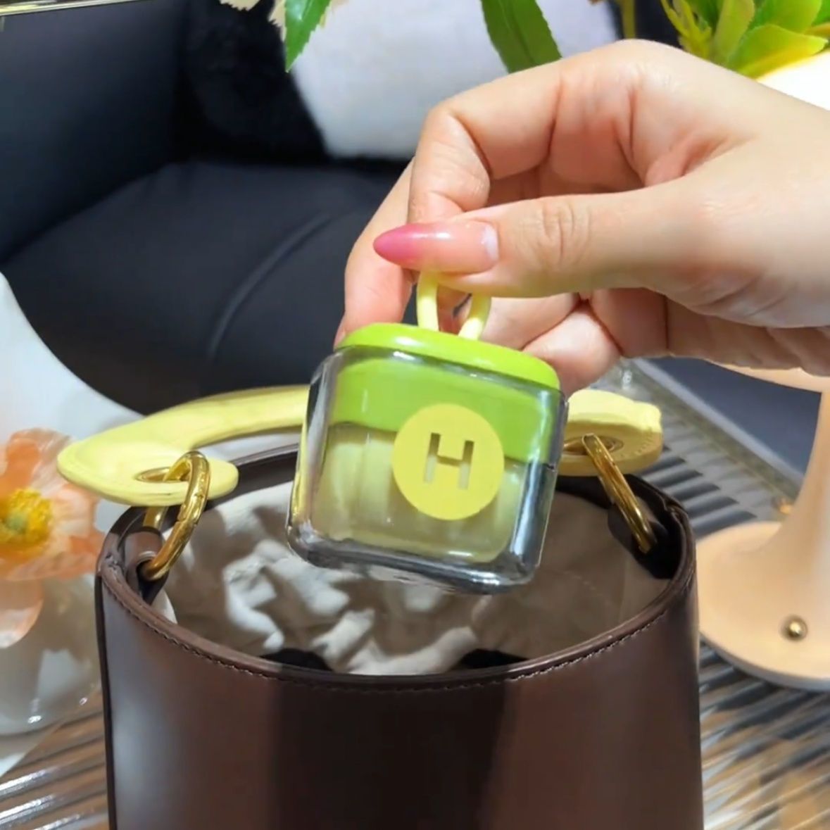 New Multi-functional Cleaning Portable Home Does Not Hurt Clothes Burr Removing Ball Roller Lent Remover - Image 7